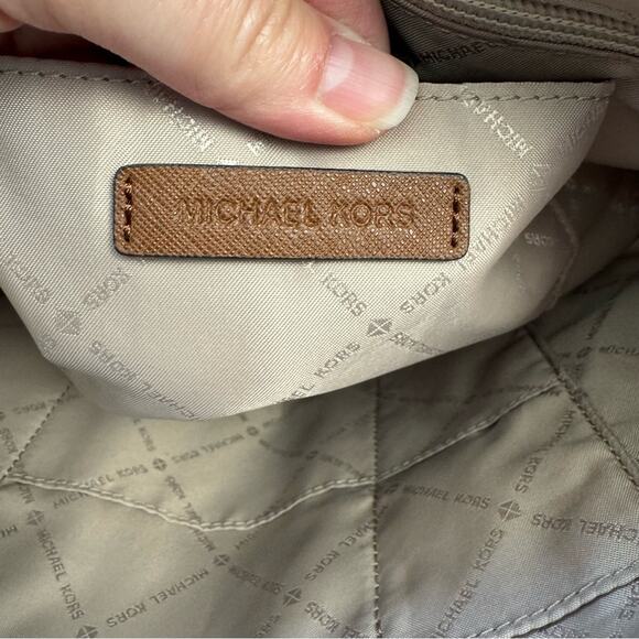 Michael Kors Jet Set Canvas Monogram Large Tote Bag Purse - Picture 8 of 10